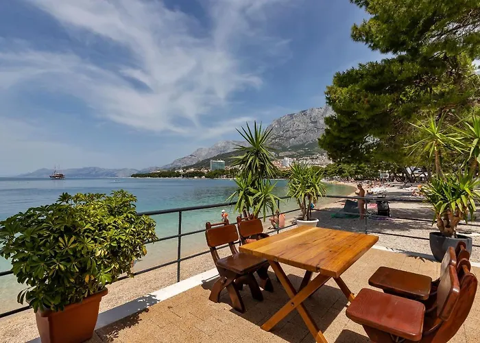 Penzion Riviera - Zuta Kuca Makarská