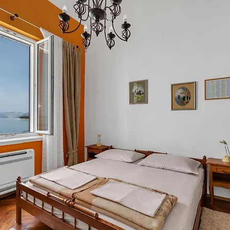 Gostinjska kuća Beach Riviera - Zuta Kuca Makarska