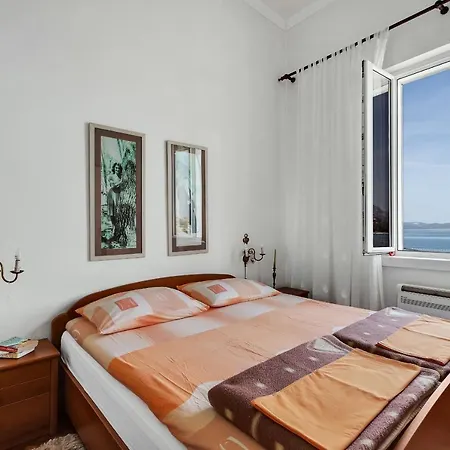 Beach Riviera - Zuta Kuca Gostinjska kuća *