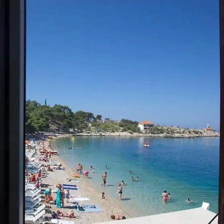 Beach Riviera - Zuta Kuca *