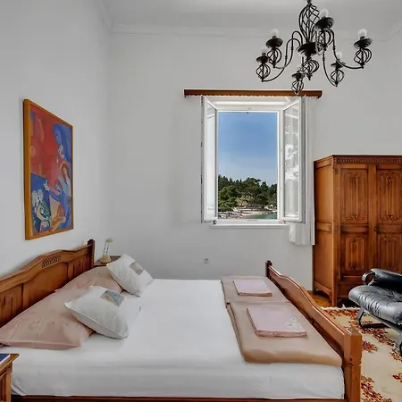 Affittacamere Riviera - Zuta Kuca Makarska