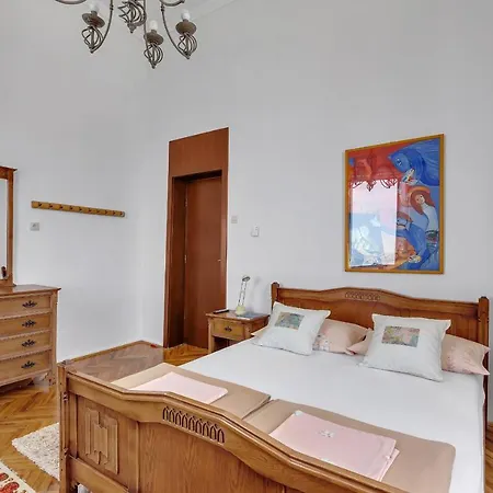 Affittacamere Riviera - Zuta Kuca