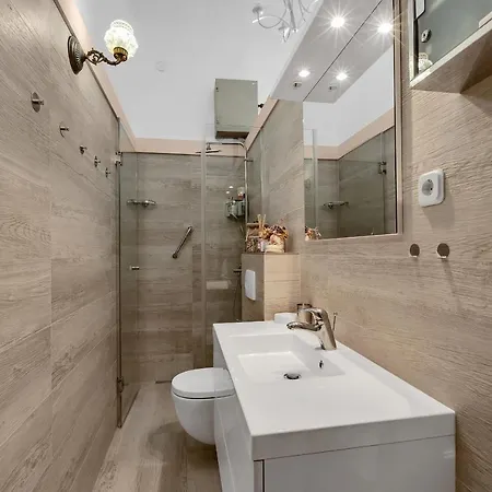 Riviera - Zuta Kuca Affittacamere Makarska