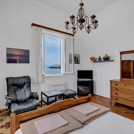 Beach Riviera - Zuta Kuca * Makarska