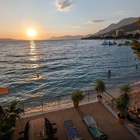 Gostinjska kuća Beach Riviera - Zuta Kuca *