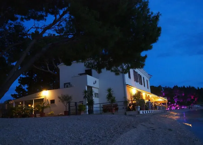 Riviera - Zuta Kuca Vendégház *